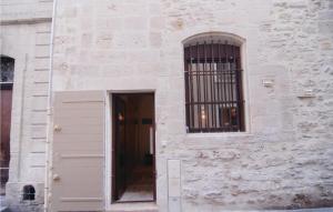 Cozy Apartment In Beaucaire With Wifi