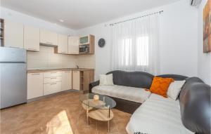 Cozy Apartment In Krk With Wifi