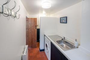 154 Blakeney High Street