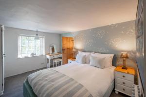 154 Blakeney High Street