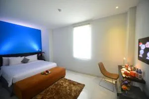 J酒店 - 班达拉苏加诺机场 - Kemplang