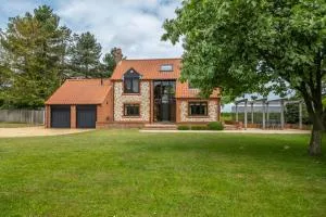 Outside Edge - Burnham Deepdale