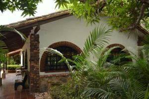 Hotel Pueblito Español