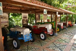 Hotel Pueblito Español