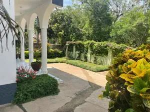 El Tessa garden/serviced apartment - Kendu Bay