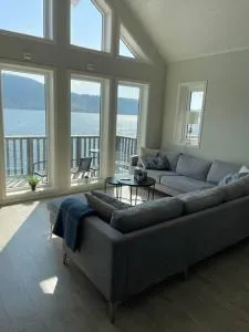 Ny rorbu ved sjøen, sentralt på Sunnmøre - Apelset Ny rorbu ved sjøen, sentralt på Sunnmøre - Apelset