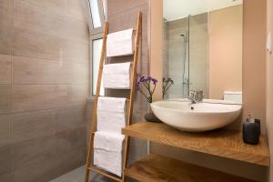 Villa da Silva (Heated Pool and Private Parking)