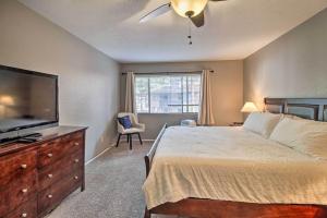 Convenient Pinetop Apt, 1-2 Mi To Golfing!