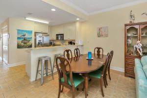 Summerhouse 203 by Pristine Properties Vacation Rentals