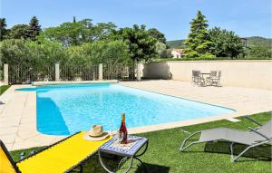 Maisons de vacances Beautiful Home In Meysse With Kitchen : photos des chambres