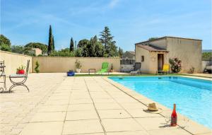 Maisons de vacances Beautiful Home In Meysse With Wifi, 3 Bedrooms And Outdoor Swimming Pool : photos des chambres