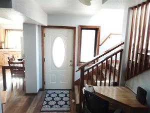 Rr-gull Lake Baby House