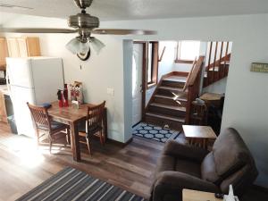 Rr-gull Lake Baby House