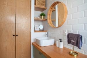 Bright & sweet unit in the heart of Polanco.