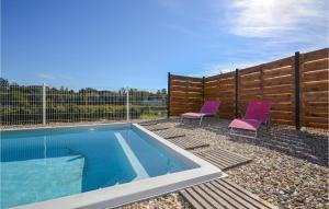 Maisons de vacances Beautiful home in Saint-Ambroix with 2 Bedrooms, WiFi and Outdoor swimming pool : photos des chambres