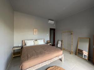 Tyana Private Room in Batu Bolong 26