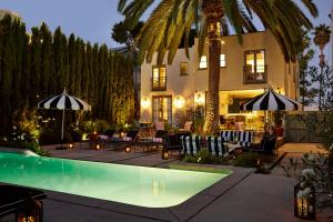 Villa Carlotta - 30 Day Requirement