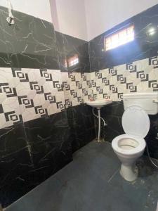 Hotel O Balaji, Guest House