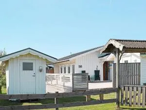 Holiday home TRÄLÖVSLÄGE - Himle