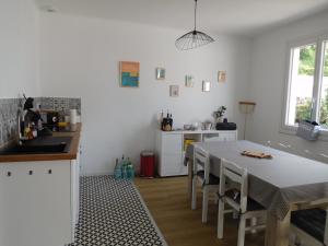 Maisons de vacances Maison La Faute-sur-Mer, 3 pieces, 6 personnes - FR-1-476-199 : photos des chambres
