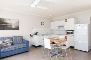 Martys Little Beach No 5