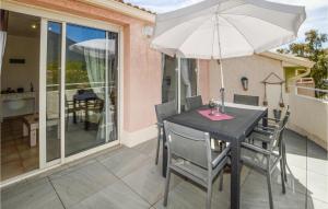 Appartements Stunning Apartment In Sta Maria Poggio With Outdoor Swimming Pool, Wifi And 2 Bedrooms : photos des chambres