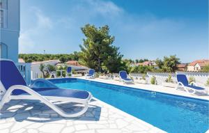 Five-Bedroom Holiday Home In Zadar