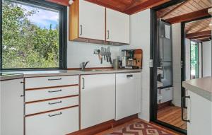 2 Bedroom Awesome Home In Vig