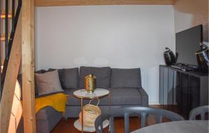 Awesome Home In Östra Sönnarslöv