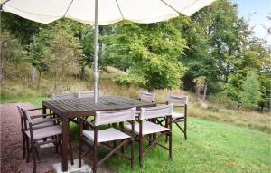 Awesome Home In Östra Sönnarslöv