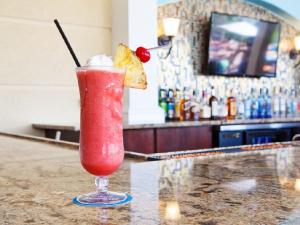 Newly Renovated Premium Condo, Vista Cay - 2002