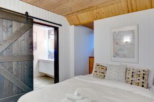 The Woodland Cabin by Instant Suites - Old Village Mont-Tremblant