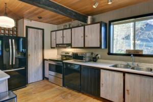 The Woodland Cabin by Instant Suites - Old Village Mont-Tremblant