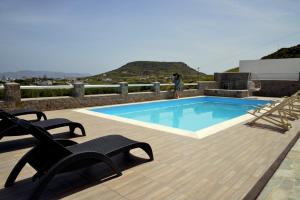 Hotel Glaronissia Rooms & Suites Milos Greece