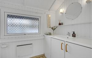 Stunning Home In Sjællands Odde