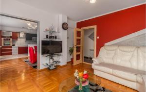 Amazing Home In Lic With Wifi