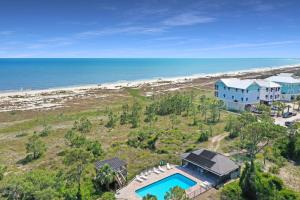Woofs and Waves by Pristine Properties Vacation Rentals