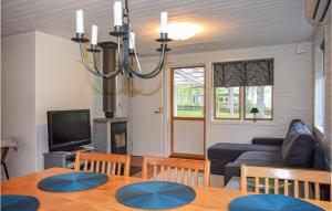 Awesome Home In Bolmsö With Wifi