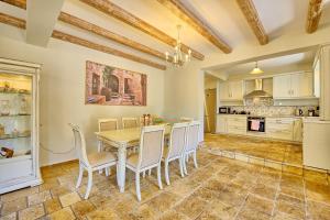 Villa Angie - 150m2 Nature Retreat with Private Pool in Nymfes by PosarelliVillas