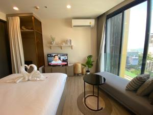 The EDGE x MonthStayZ Thailand