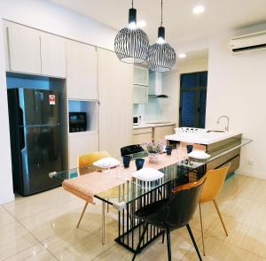 Eve Suite 2 bedrooms At Ara Damansara