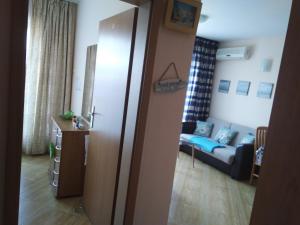 Golden Dreams Apartment