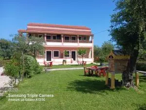 Olga's Garden Apartments - Píthos