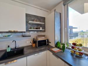 Mirvana Apartments Azur Skyview