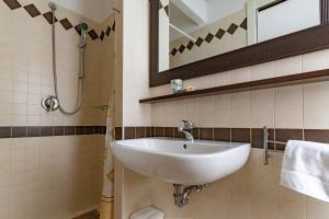 Deluxe Double Room with Extra Bed