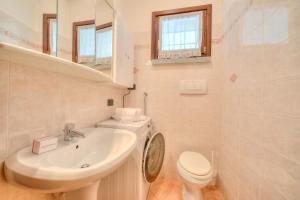 Il Sole Di Mirasole Garden House in Leggiuno - Happy Rentals