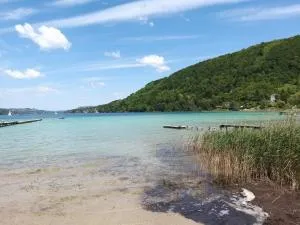 Gîte La Poule Bleue - Apprieu