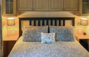 Gorgeous Stacaravan In Tzummarum