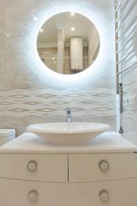 2-ROOMED apartment with living room