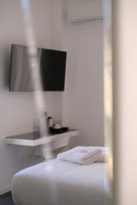 Double or Twin Room with Private Bathroom